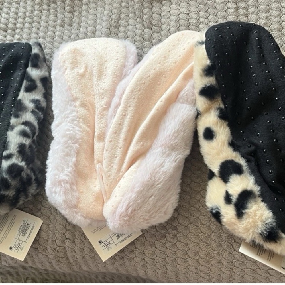 Womens Sz 8 10 Animal Print Fleece Slipper Socks Grippers Medium Large 3 Pairs - Picture 6 of 6